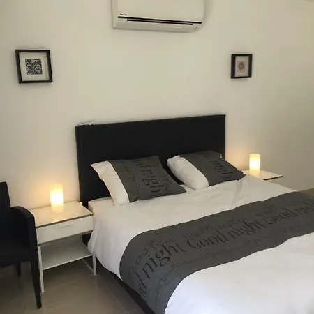 Colina Casa Bed & Breakfast Cela Velha